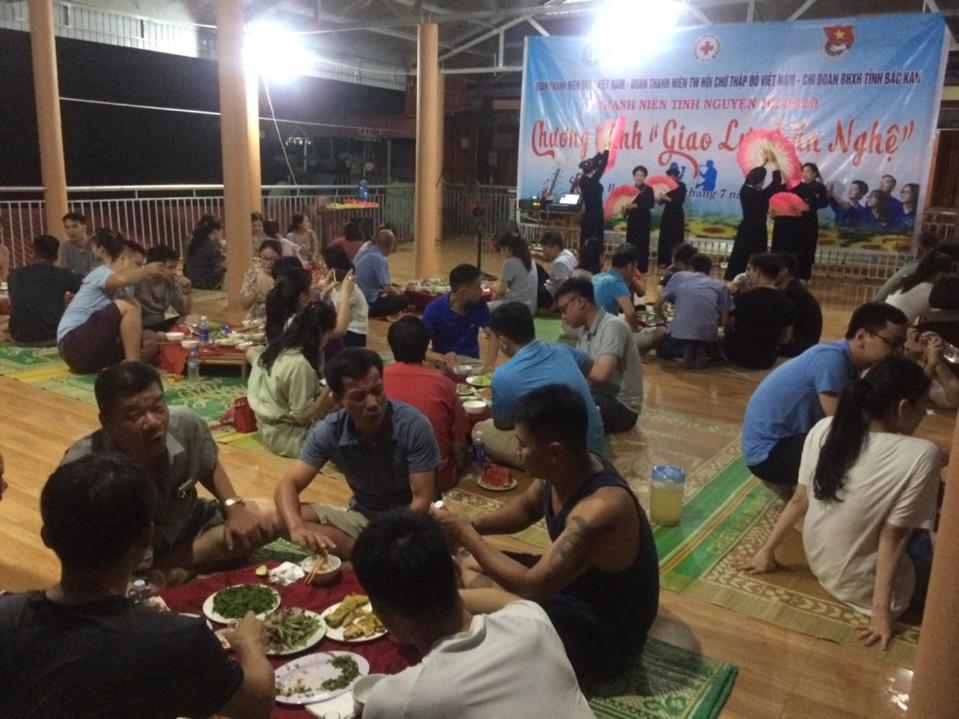 Hoàng Nguyên Homestay Ba Be Esterno foto