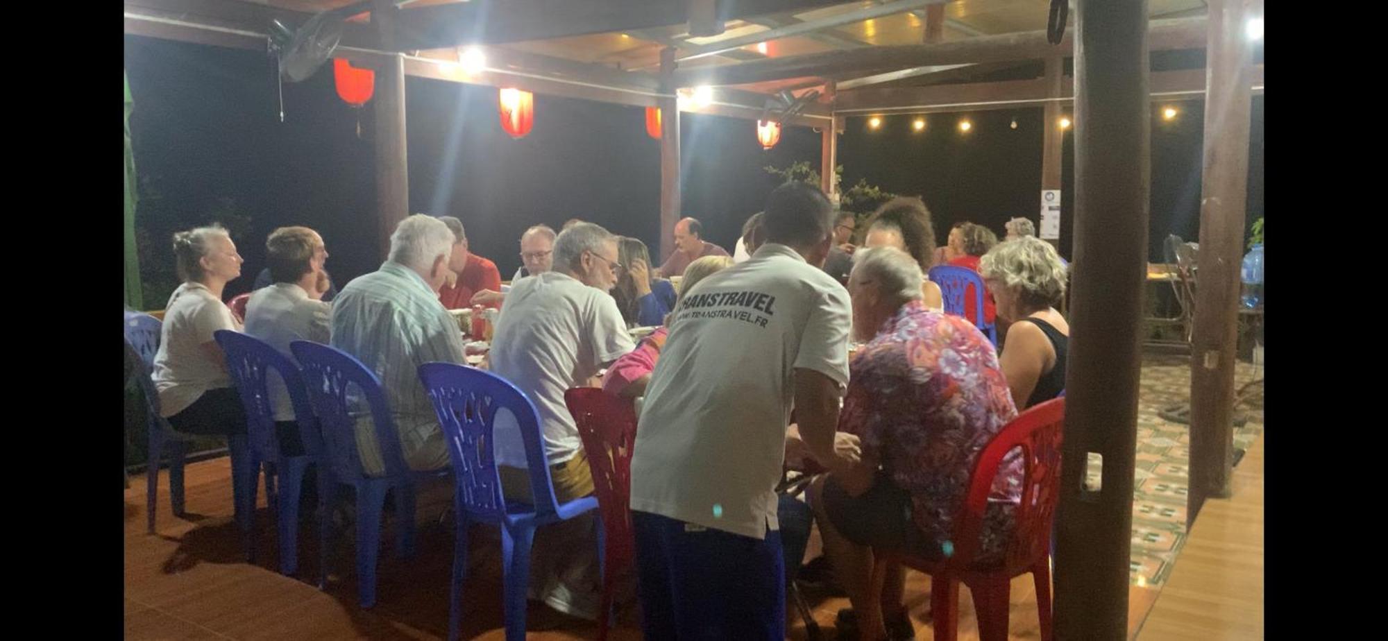 Hoàng Nguyên Homestay Ba Be Esterno foto