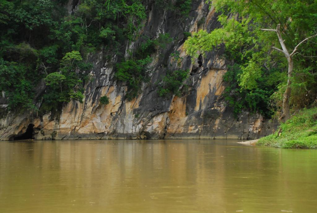 Hoàng Nguyên Homestay Ba Be Esterno foto